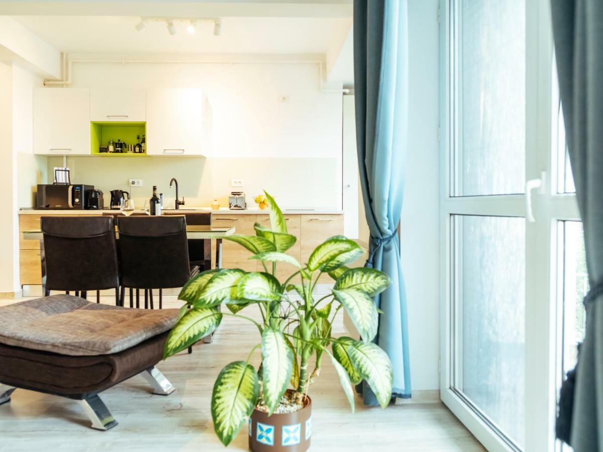 Bright And Spacious Central Apartment- Piata Amzei Bucarest Esterno foto