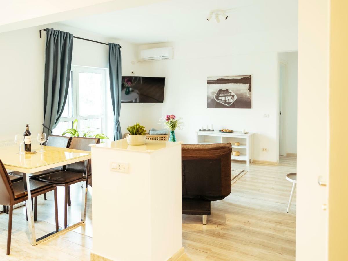Bright And Spacious Central Apartment- Piata Amzei Bucarest Esterno foto