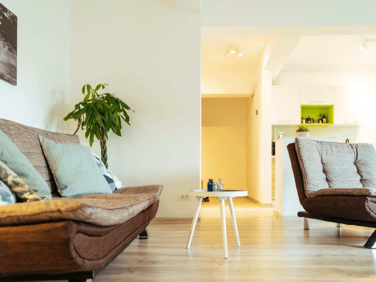 Bright And Spacious Central Apartment- Piata Amzei Bucarest Esterno foto