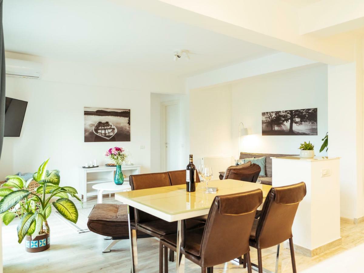 Bright And Spacious Central Apartment- Piata Amzei Bucarest Esterno foto